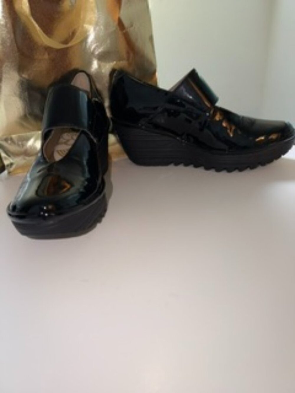 Fly London Black Patent Leather Platform EU 39 US 8.5 Mary Jane style